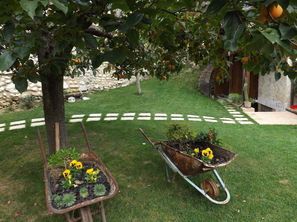 Agriturismo San Giovanni Ad Insulam Isola del Gran Sasso dʼItalia Eksteriør bilde